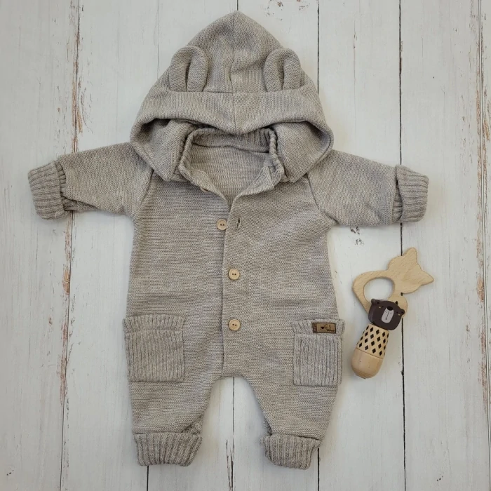Kojenecký pletený overal s kapucí - oříšek 68/74