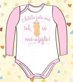 Body s nápisem "Chtěli jste mě tak si mě užijte!" 50r
