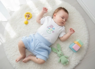 Kojenecké bavlněné kraťasy - sv. modrá 56